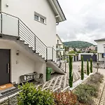 Familie Richter Apartman *